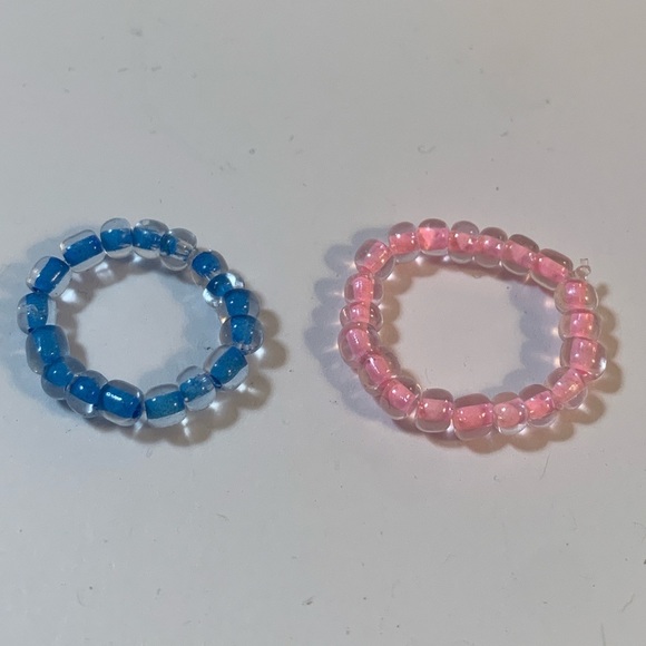 Multi color stretchy rings - Picture 3 of 3